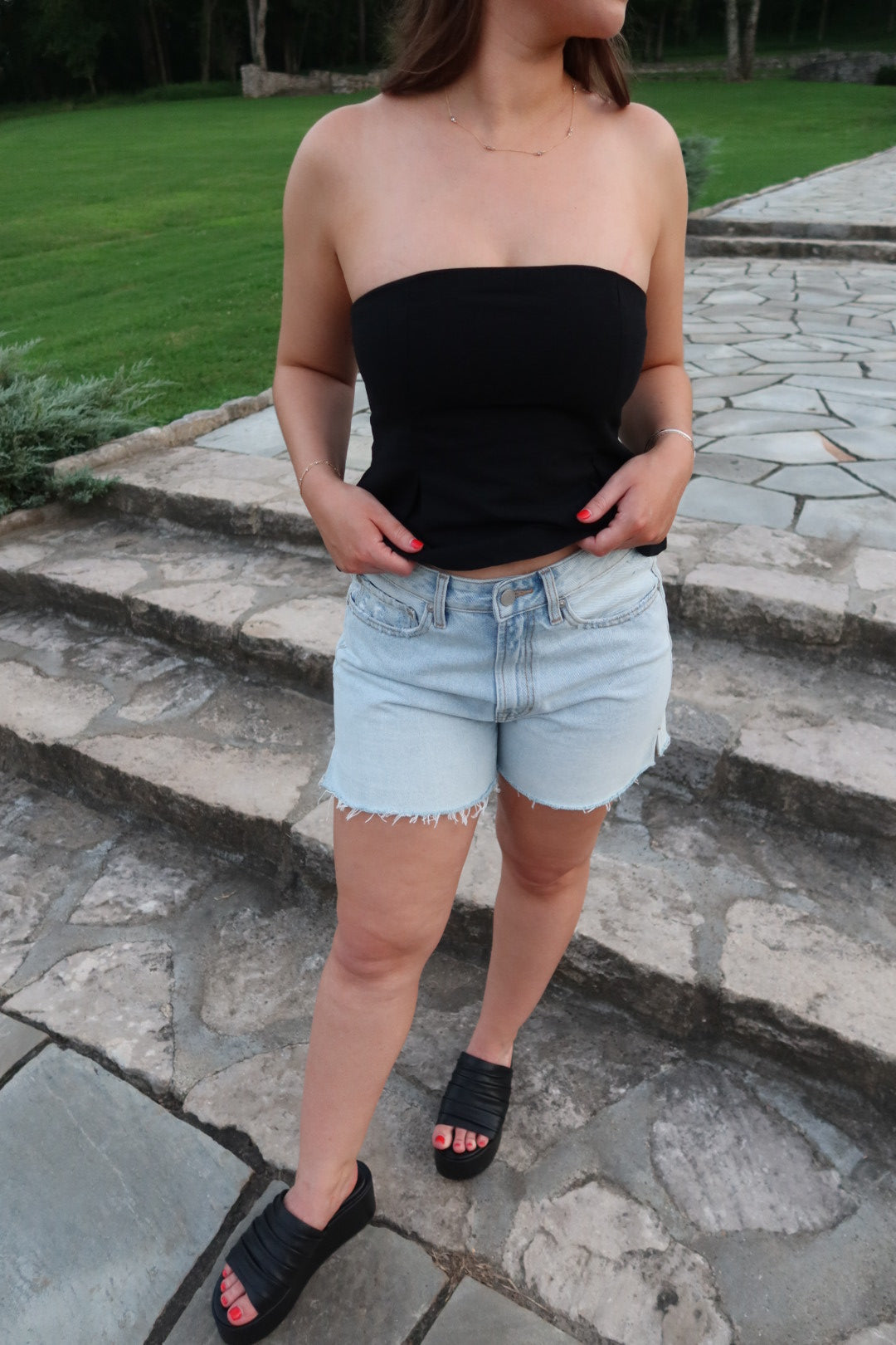 Everyday Denim Shorts (Light Wash)