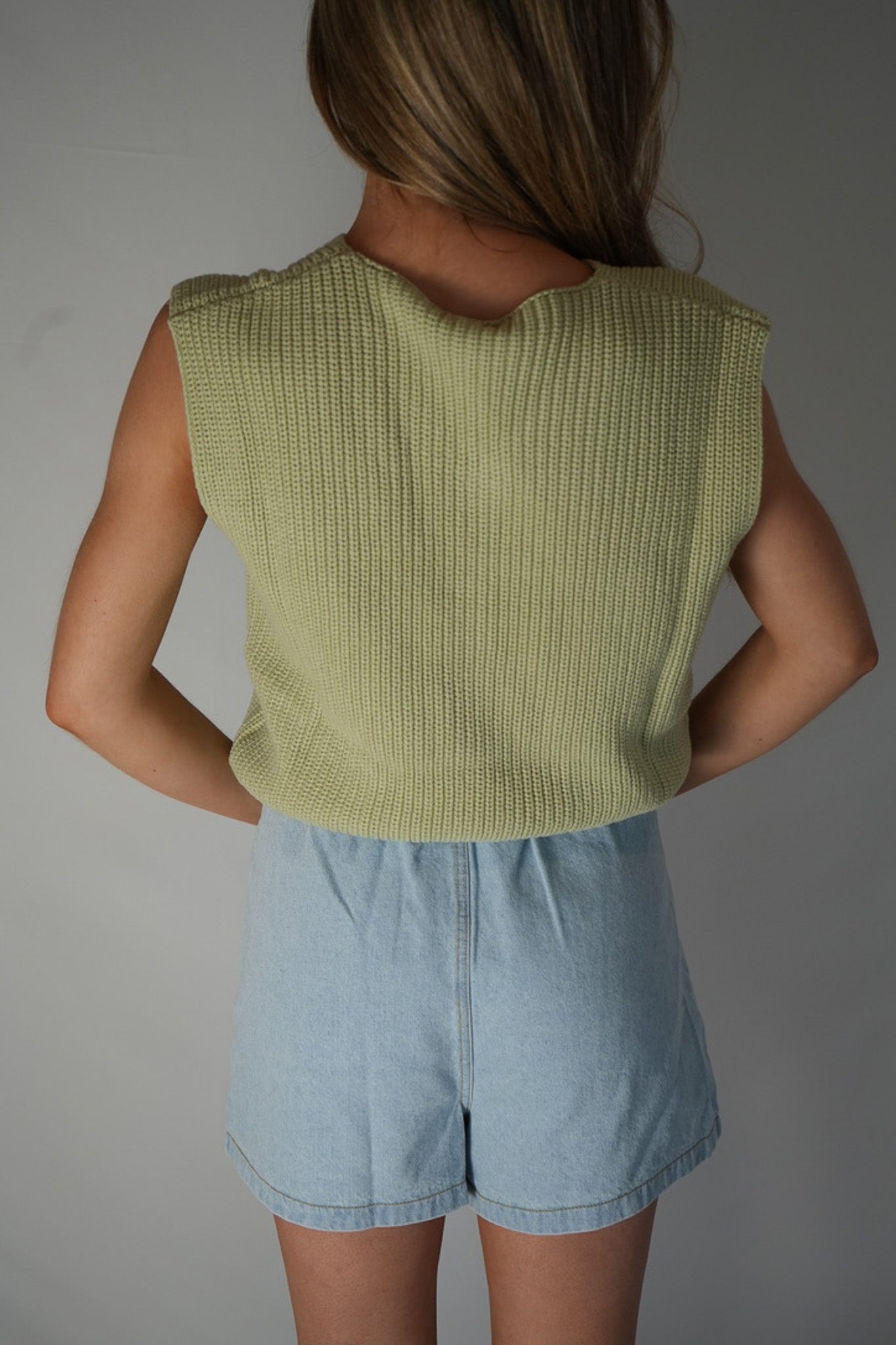 Meadow Mornings Vest (Green)