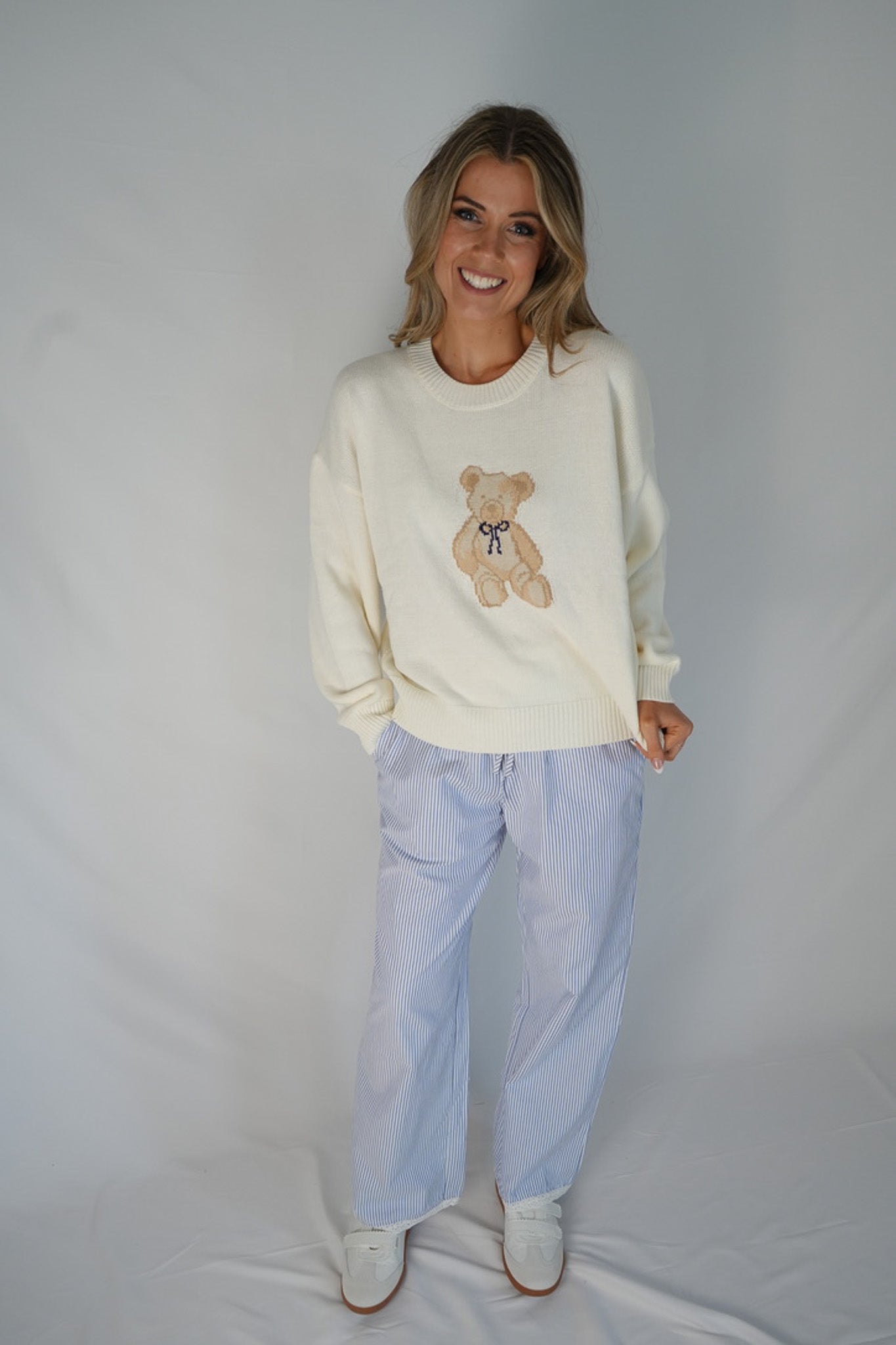 Bramble Bear Sweater (White)