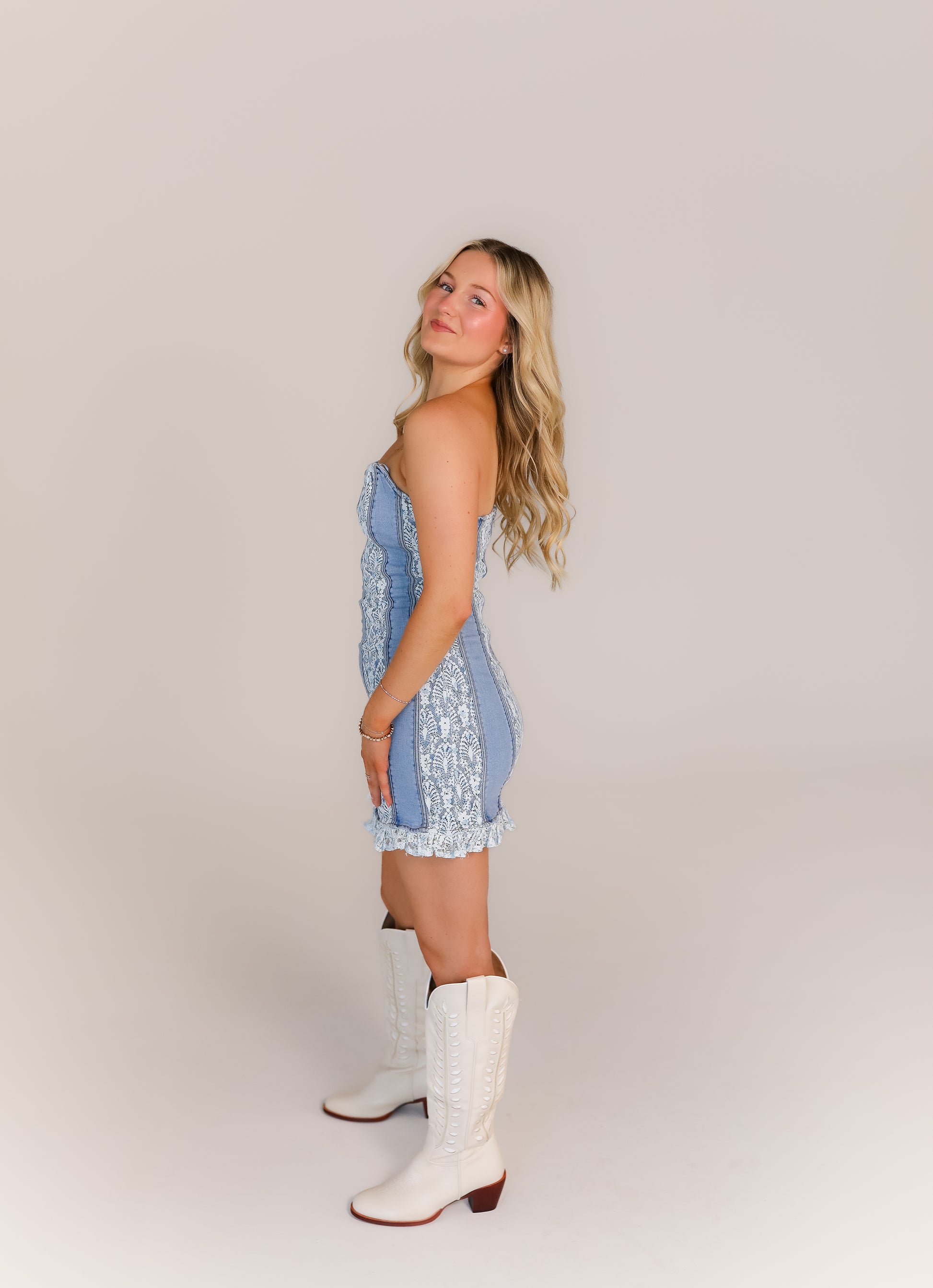 Boutique strapless mini dress in blue lace with straight neckline