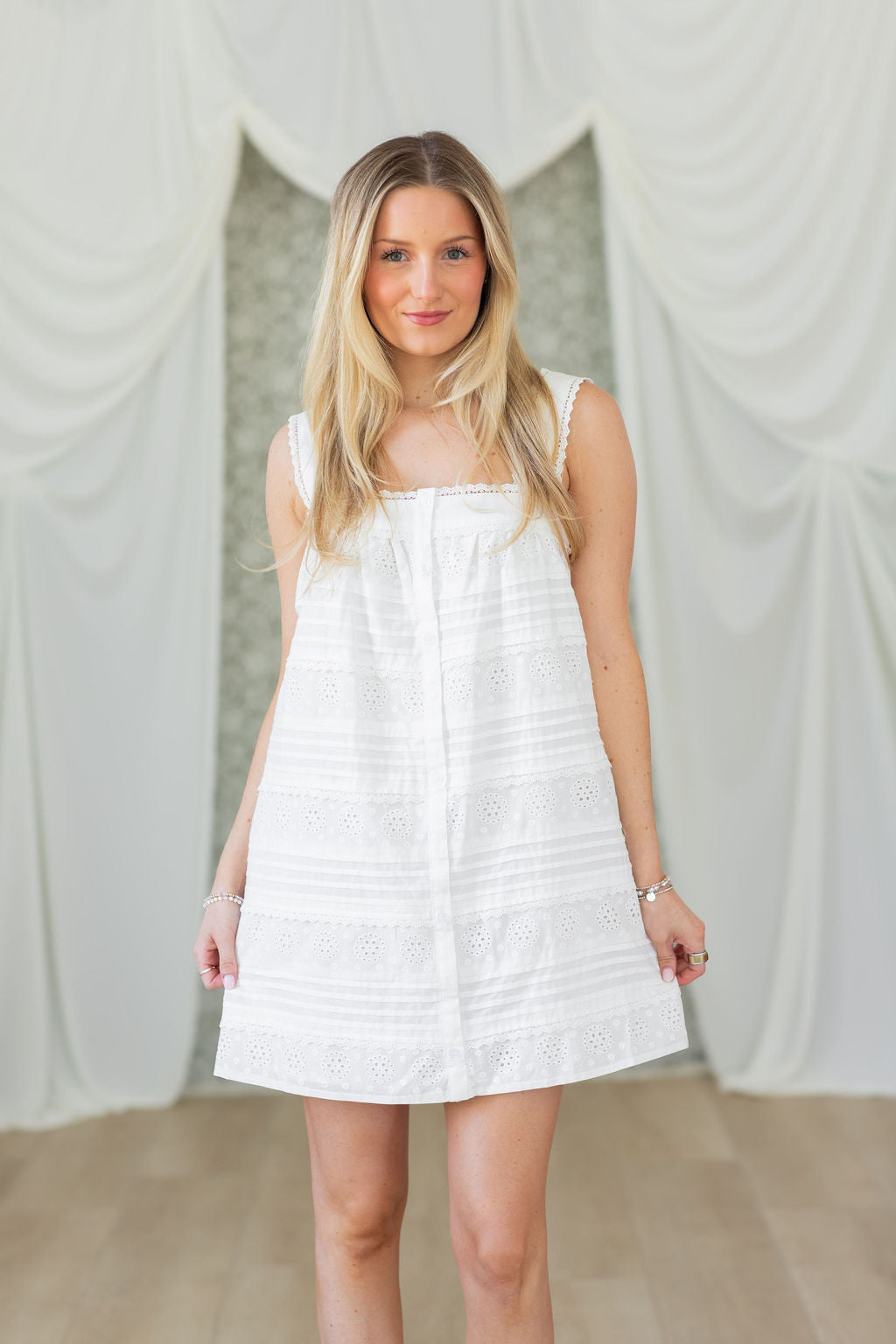 Heirloom Lace Mini