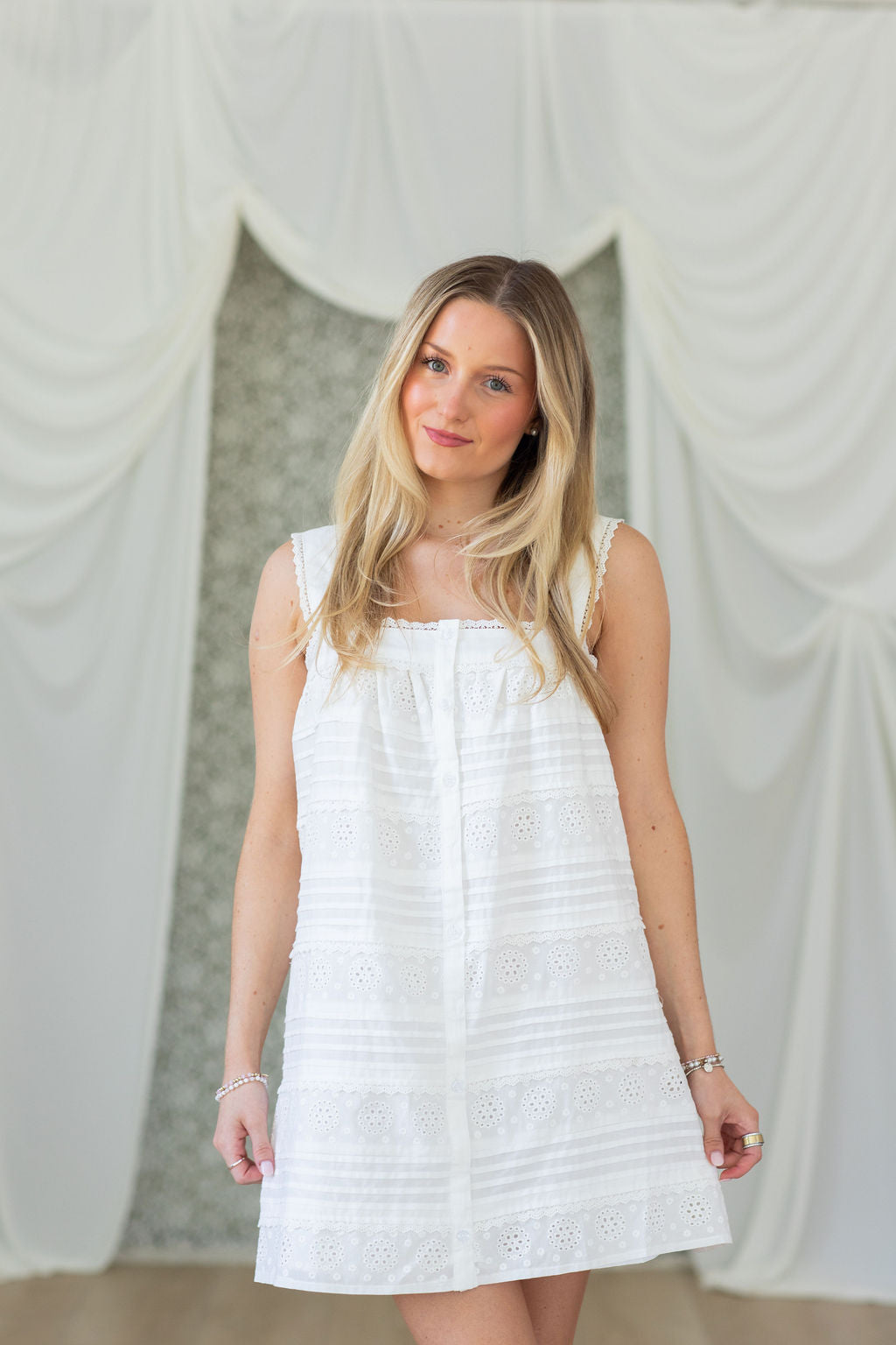 Heirloom Lace Mini